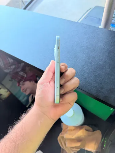 IPHONE 15 bem conservado!!!!