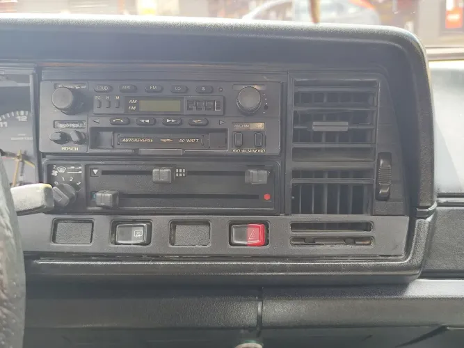 Volkswagen Santana CLI /CL /C 1.8/2.0 /SU 2.0 2p/4p (álcool) 1988