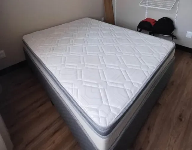 Cama box casal