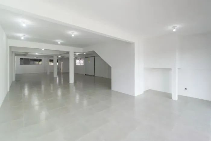 Loja comercial para alugar no centro de Campo Largo 180m² de amplitude e visibilidade