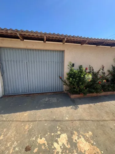 Vende-se casa em são Luís de montes belos