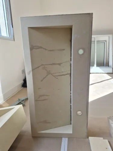 Bancada com pia esculpida em Mármore Travertino Nacional 1,1m x 0,5m