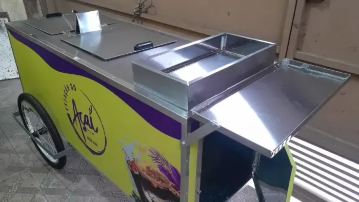 carrinho de açaí grande refrigerado e personalizado Idealmaq 6x