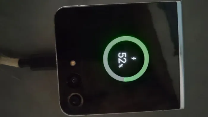 Vende-se um Samsung Flip 5