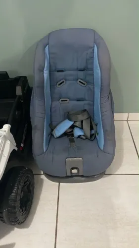 Vendo cadeirinha infantil