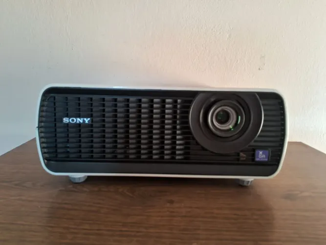 Projetor Sony EX100