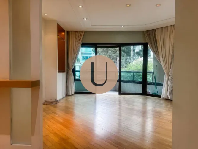 Apartamento com 4 dormitórios à venda, 186 m² na Aclimação