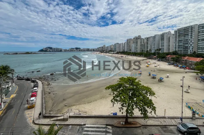 Apartamento frente mar com varanda vista mar nas Pitangueiras, Guarujá