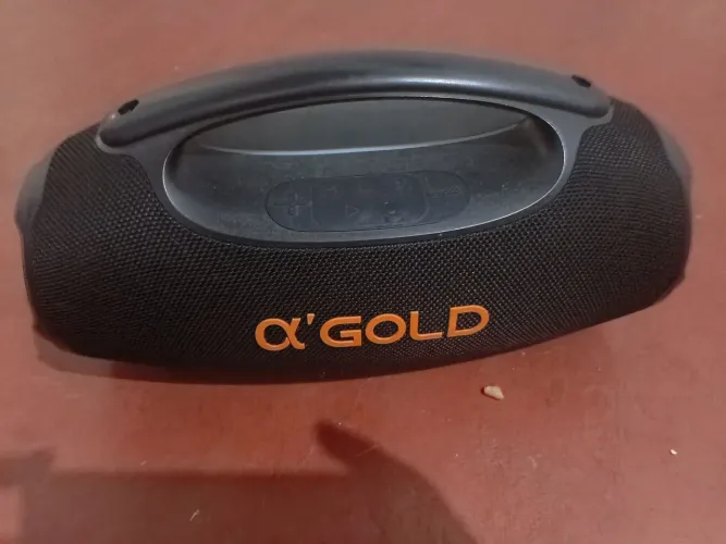 Caixa de som pouco usada