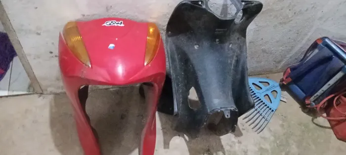 Vendo carenagem da frente da biz 125