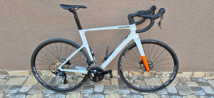 Cannondale SuperSix Evo tamanho 56