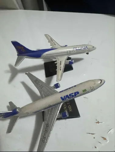 Miniatura de Avião