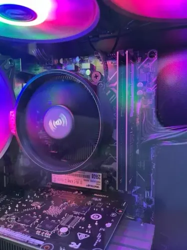 Kit AMD Ryzen 5 2400G + Placa mãe A320M-K + 32GB RAM
