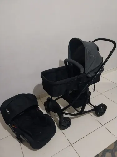 Carrinho e bebê conforto Kiddo Prima