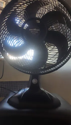 Ventilador de Mesa Britânia Turbo 40cm<br>Force BVT400 40cm