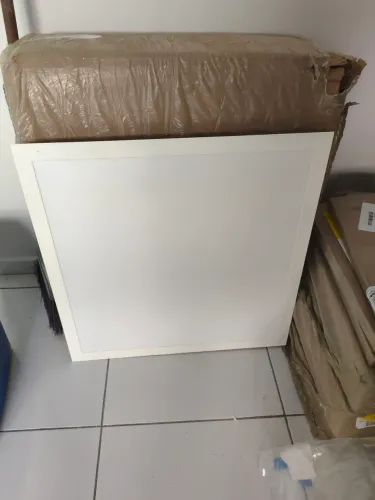 Plafon 36W embutir