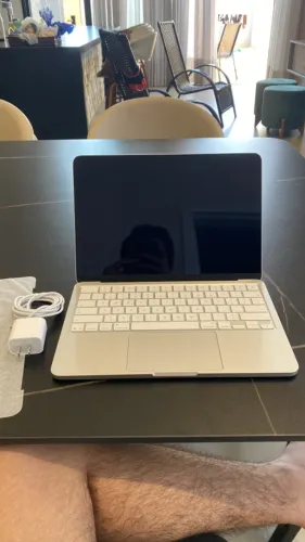 MacBook Neo 13.