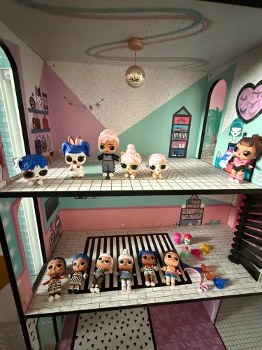 Casa LOL brinquedo 