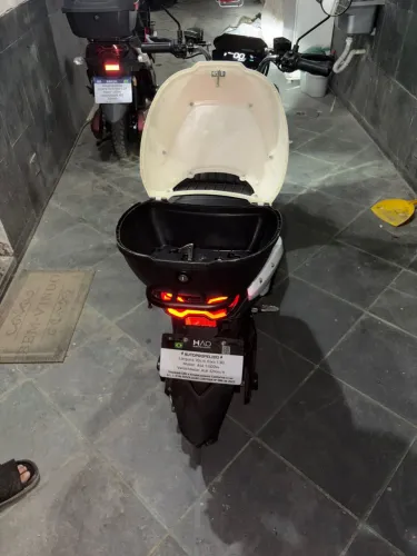 Scooter Elétrica Moto Chefe Jet 1000W com menos de dois meses de uso.