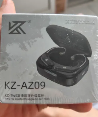 Adaptador Bluetooth AZ09 para fones KZ. Com microfone. Bateria de 8h + bateria da Case.