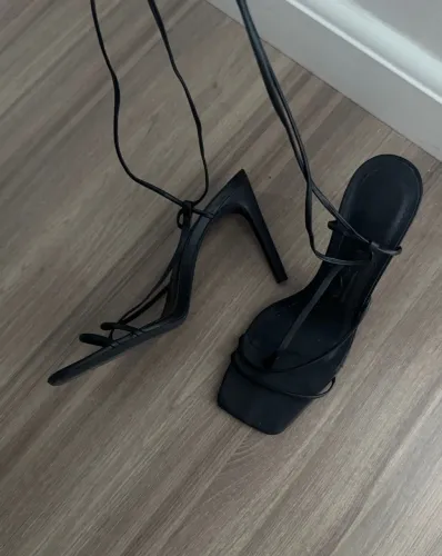 Sandália Preta Santa Lolla Tamanho 35