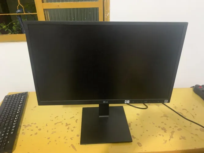 Monitor LG 24? Full HD - Modelo 24BL550J-B