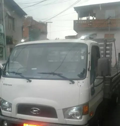 Hyundai HD 78 2012 Carroceria - Apenas 64.000 km Originais - Raridade (SP Capital)
