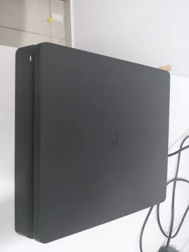 PlayStation 4 usado 