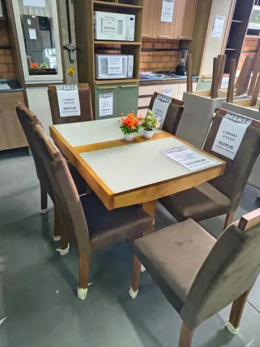 Mesa de jantar extensível 4 e 6 lugares