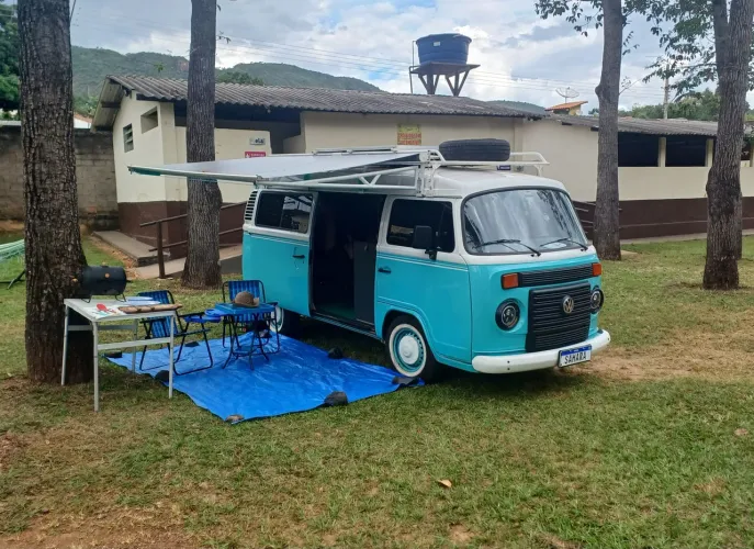 Volkswagen Kombi Escolar/50 Anos 1.4 MI Total Flex 2013