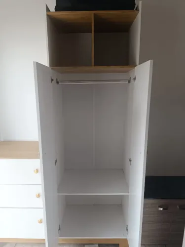 Cómoda guarda roupa