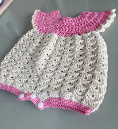 Body em crochê para bebê