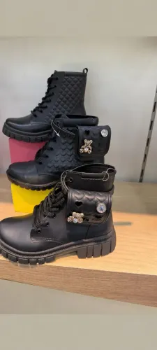 Bota infantil