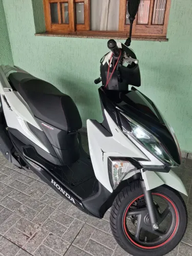 Vendo moto Elite 2022