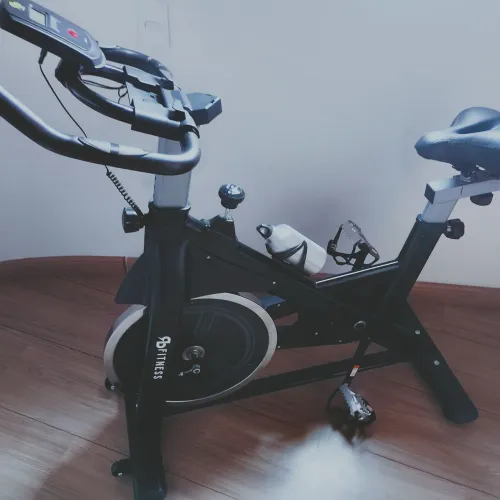 Bicicleta ergométrica 10KG de inércia 
