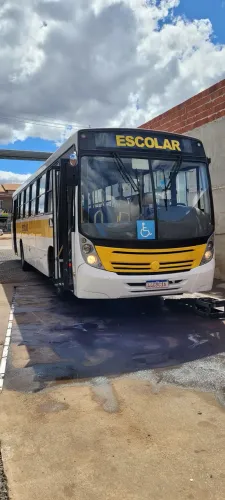 Ônibus mercedes 1721 2010 46 lugares