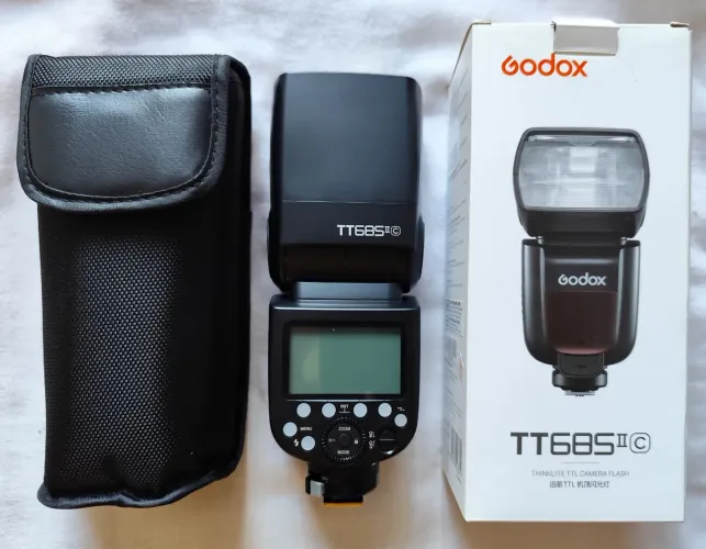 Flash godox 685II para Canon.