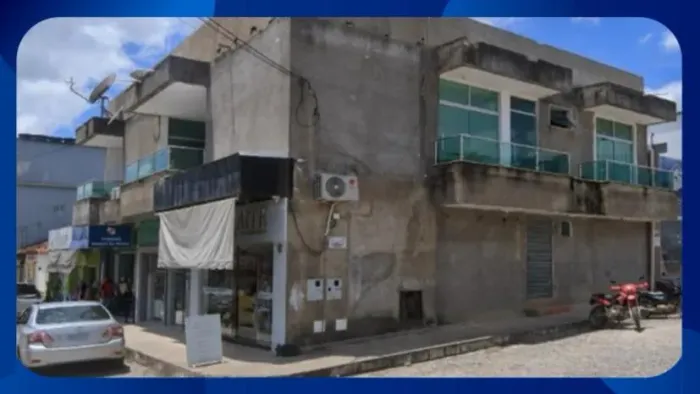 PRÉDIO RESIDENCIAL/COMERCIAL - Rua José Quaresma da Costa, 182, Centro, Águas Formosas/MG