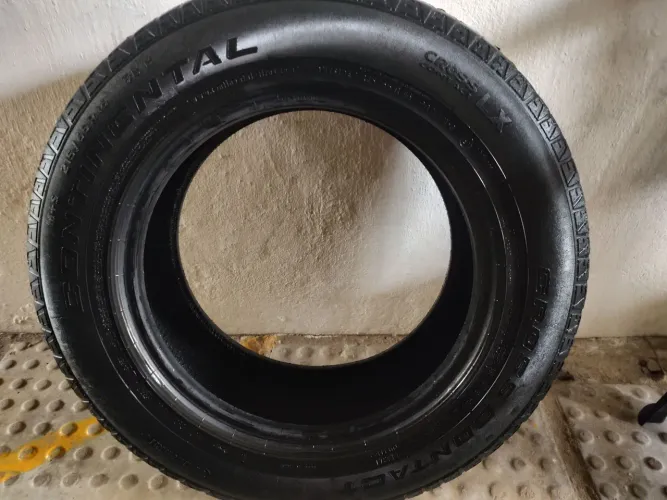 Pneu Continental aro 16 para estepe