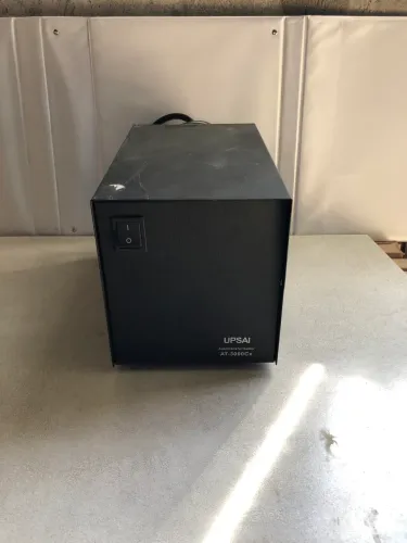 Transformador Upsai AT3000cx 110/220v preto