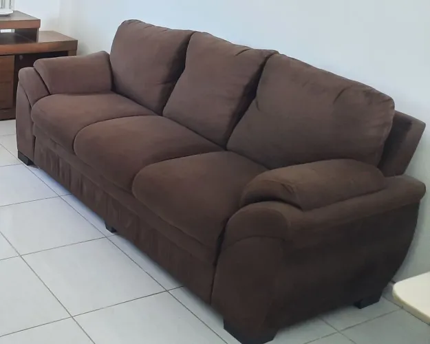 Sofá 3 lugares marrom - super confortável - retirada em Candeias