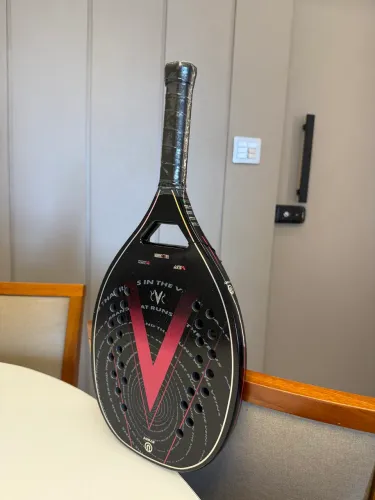 Raquete Beach Tennis nova de 1399 por 899,00