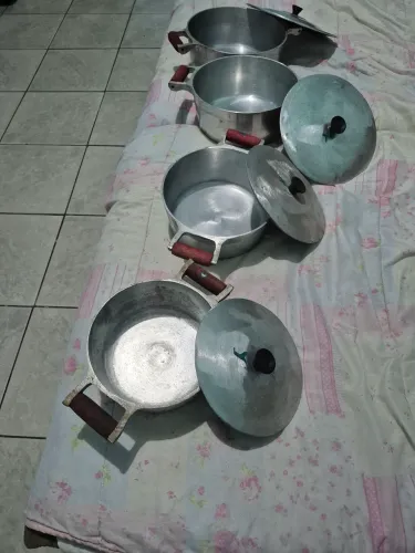 Panelas de alumínio batido 