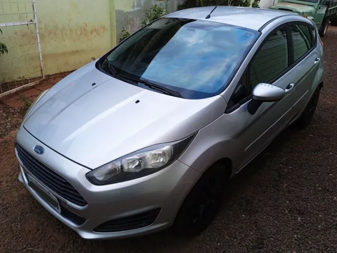 Ford Fiesta 1.5 16V Flex Mec. 5P 2015