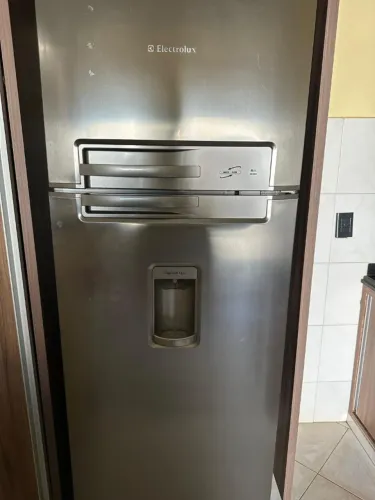 Geladeira Electrolux Duplex DC50X com Dispenser de água - 462 L - Inox