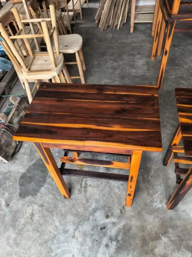 Mesa Aparador de madeira 