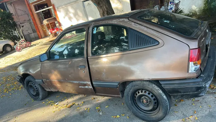 Volkswagen Gol Geração II CL 1.6 8V MI Gasolina Mec. 4P 1998