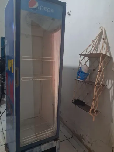 Freezer vertial