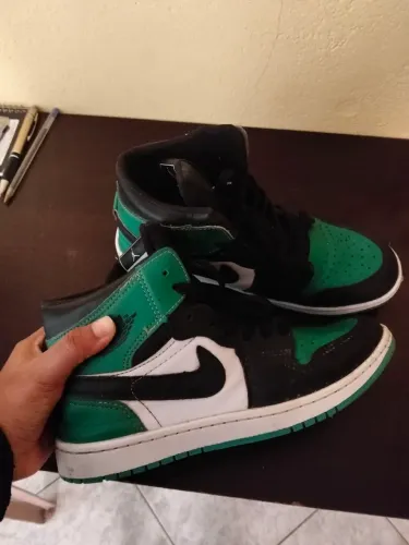 Tênis Air Jordan 1 Mid/High (Verde e Preto) - Tamanho 38 (Pouquíssimo Uso)