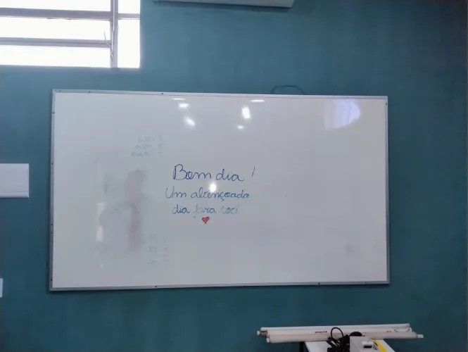 Quadro escolar de Fórmica Branco Alumínio Stander